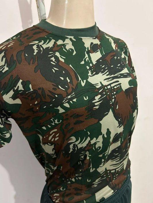 Camiseta Camuflada Exercito Brasileiro arranca toco vista lateral