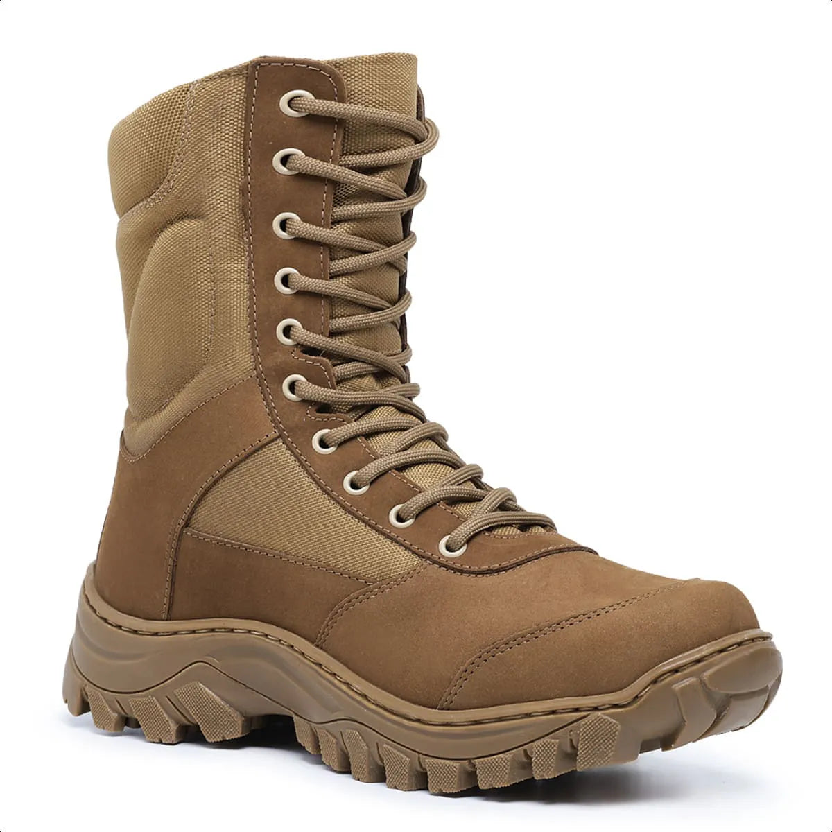Coturno Coyote Arranca Toco | Padrão Exercito Brasileiro, coturno coyote padrão do exercito brasileiro visto pela diagonal, mostrando os detalhes do solado grosso e confortável, da construção bem acabada e o design robusto 